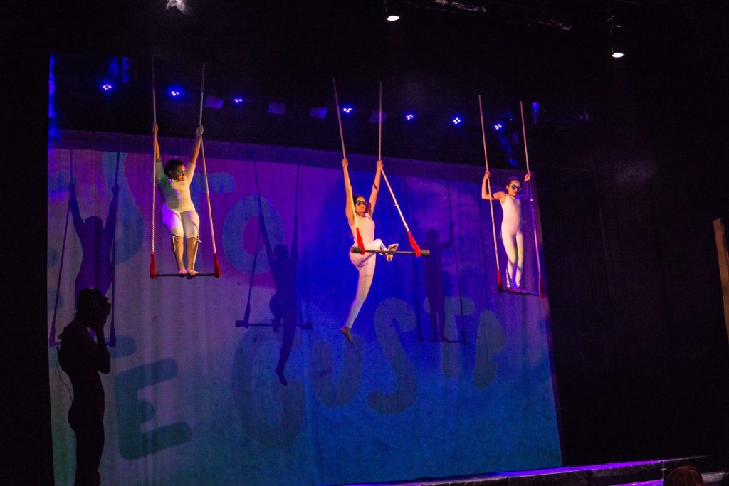 Trapecios en escena — Muestra de fin de año 2018 de Nido Centro de Artes